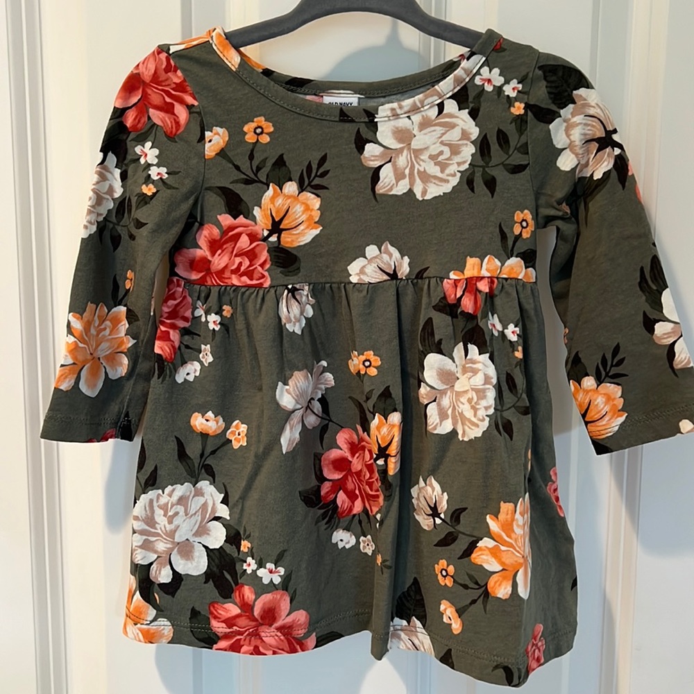 Old Navy Floral Long Sleeve Dress